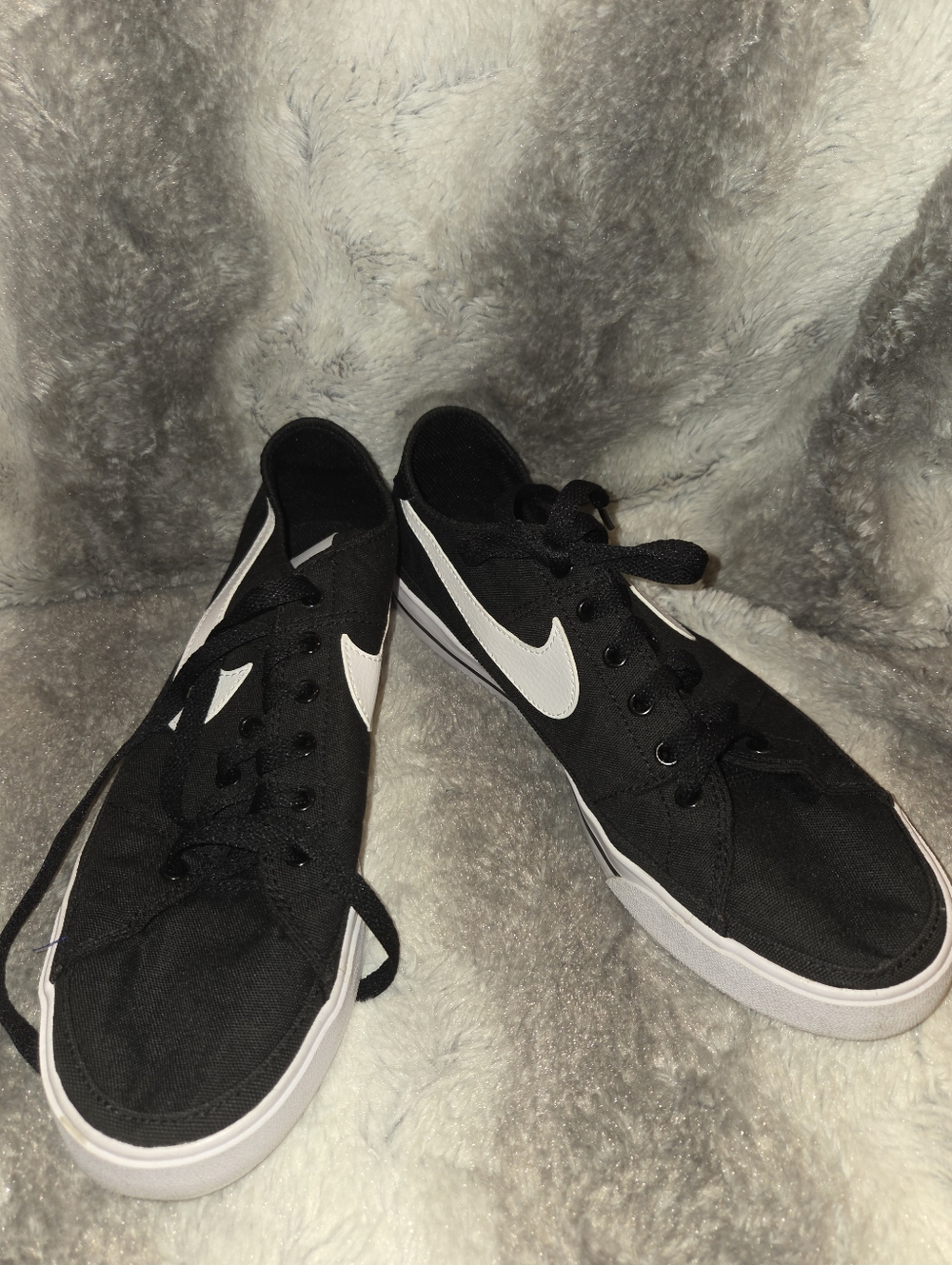 Like News Nike Black Canvas Low-Top Sneakers with White Swoosh